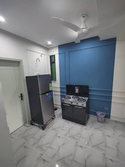 10 Marla Beautiful House N Blk For Sale