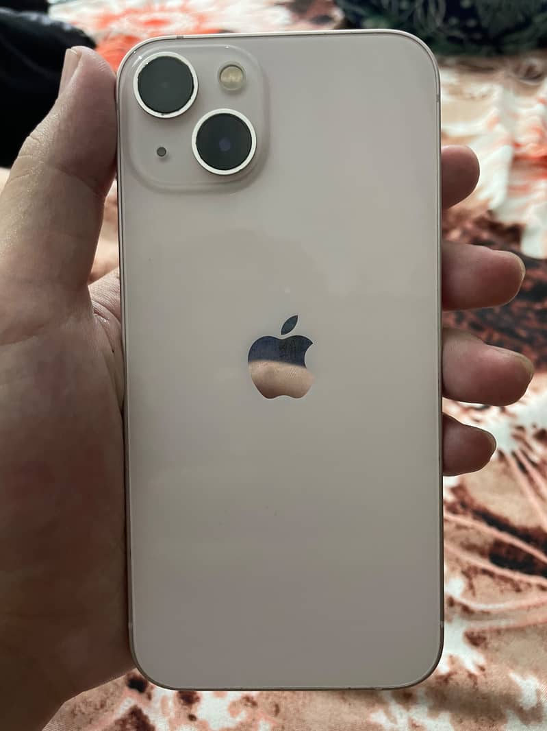 Apple iPhone 13 0