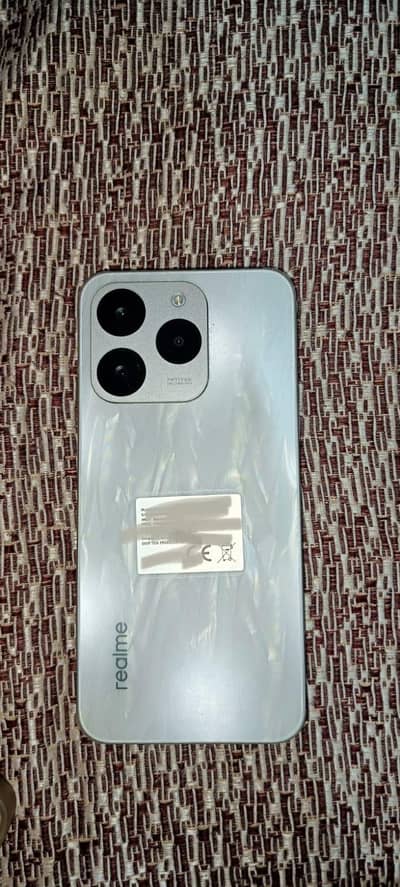 realme 15t