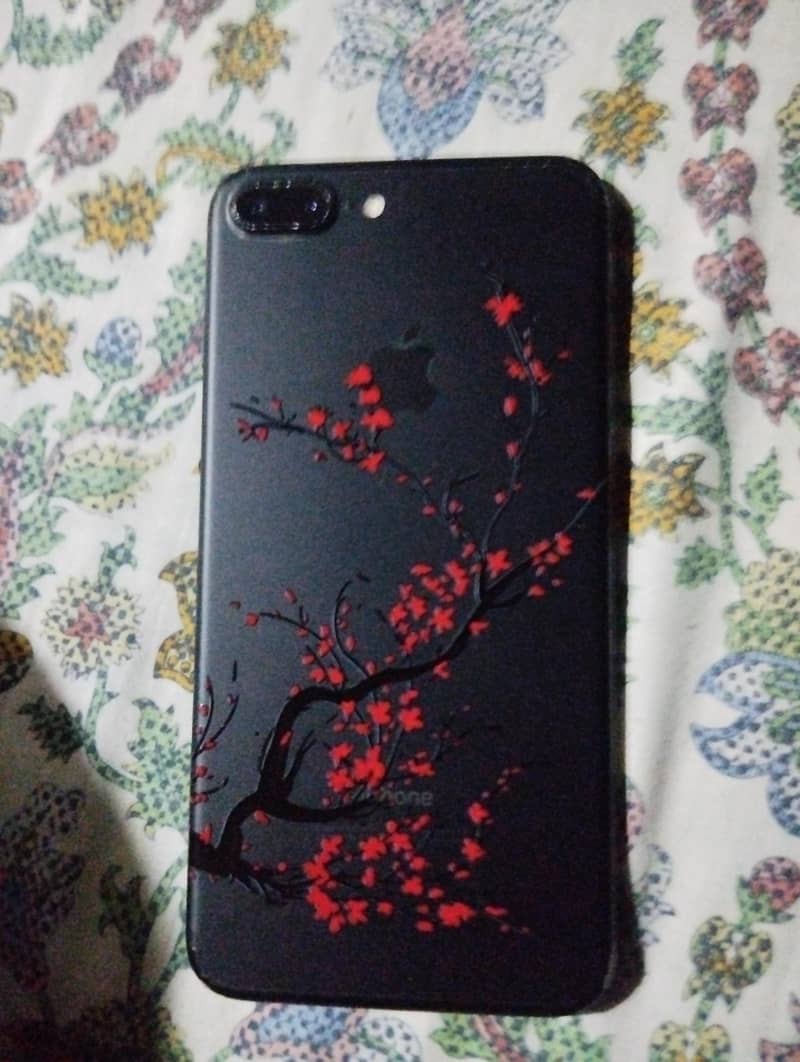 Apple iPhone 7 Plus 1