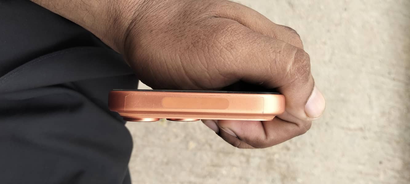 I phon 17 pro max JV / SIM Locked / 256GB” 4