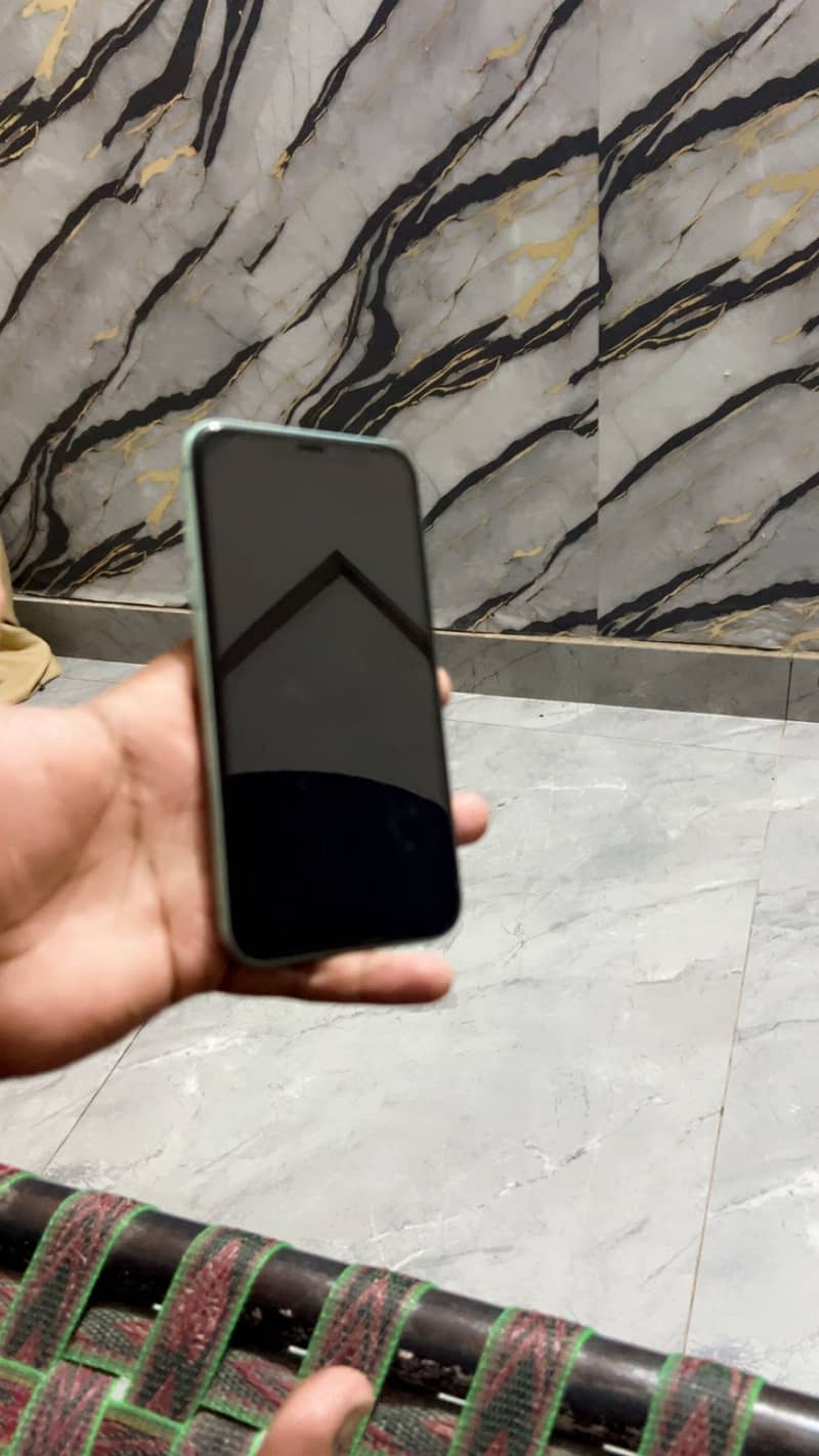 Apple iPhone 11 1
