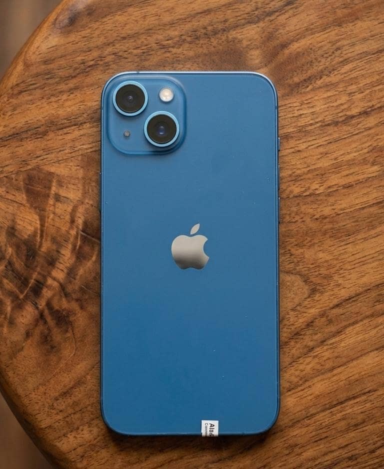 Apple iPhone 13 1