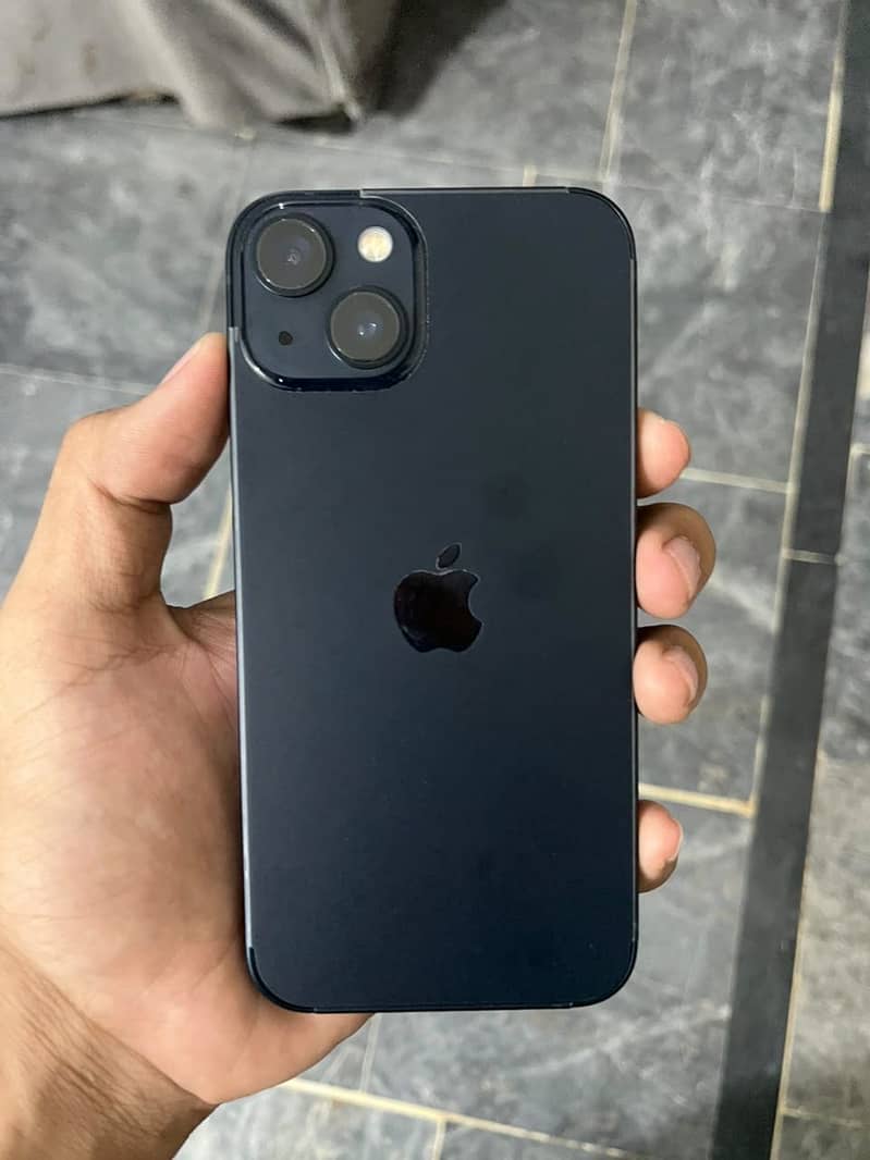 Apple iPhone 13 1