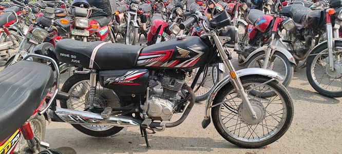 Honda 125 all ok bike