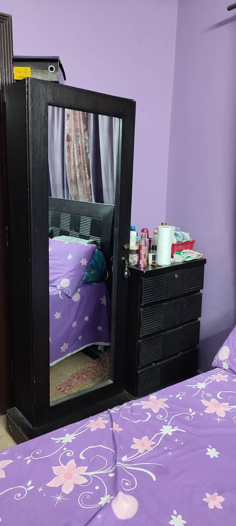 Full length dressing table/mirror for sale 1