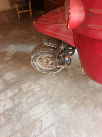 Engine voice bahut acchi condition hai aur munasib demand hai yahan pe