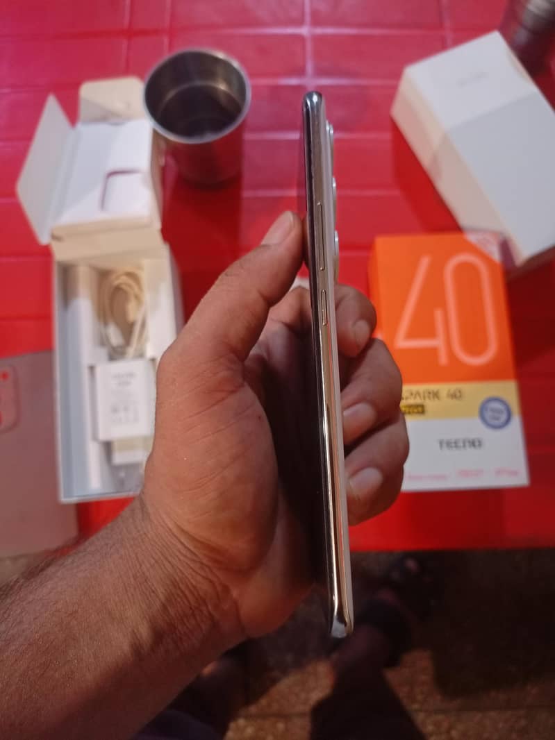 techno spark 40 pro Plus 3