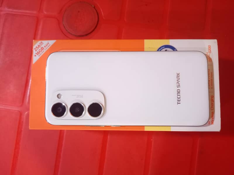 techno spark 40 pro Plus 7
