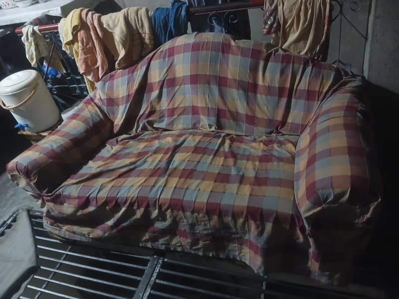 2 seater sofa 0