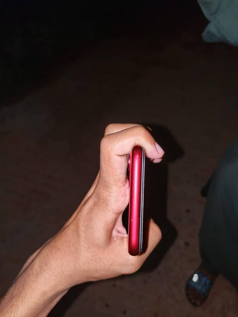 Apple iPhone 11 3