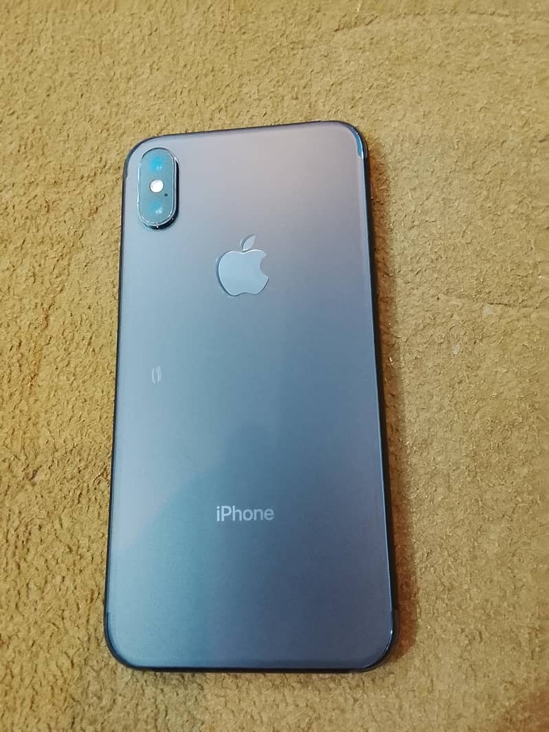Apple iPhone X 4