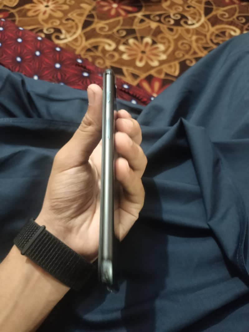 Apple iPhone 7 Plus 2