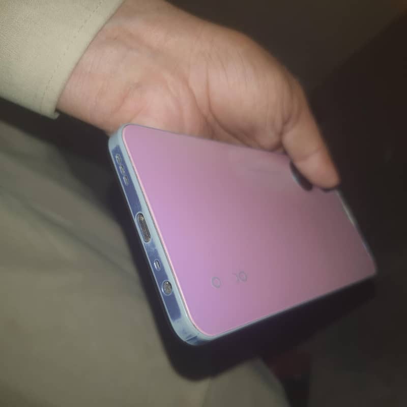 OPPO A78 0
