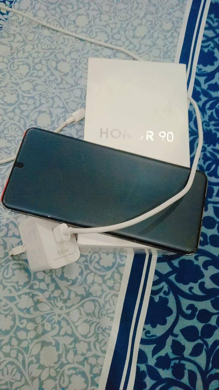 Honor 90 9