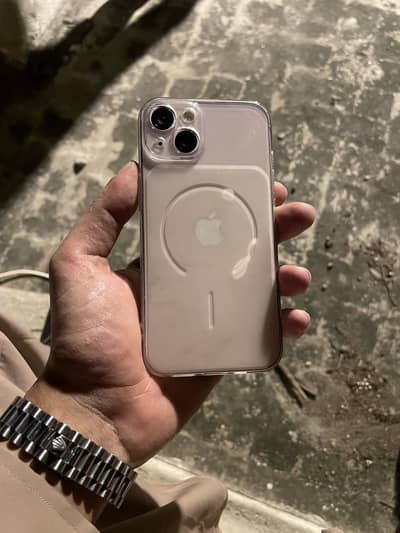 Apple iPhone 13
