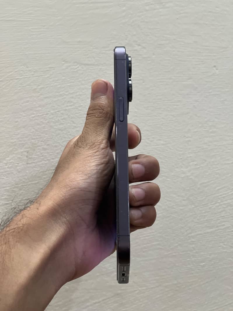 Apple iPhone 14 Pro Max 3