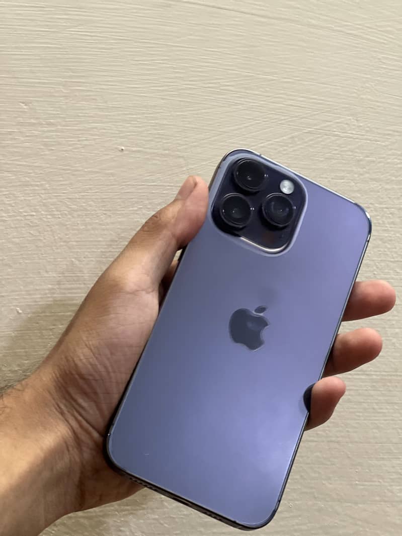 Apple iPhone 14 Pro Max 4