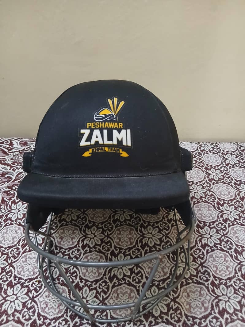 HELMET 0