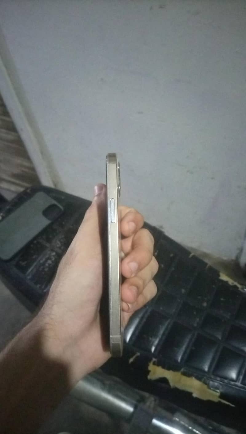 Apple iPhone 12 Pro 2