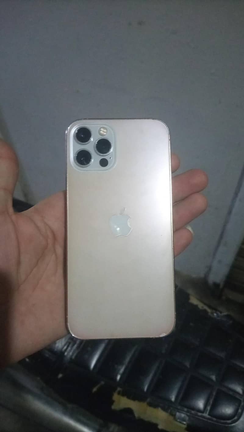 Apple iPhone 12 Pro 3