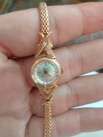 18 CT 14 gram Solid Gold Vintage Kody Swiss Made Movement Ladies Watch