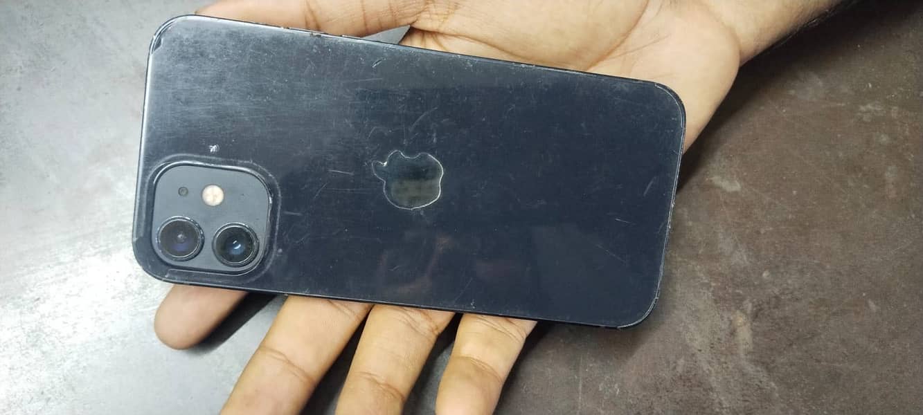 Apple iPhone 12 2