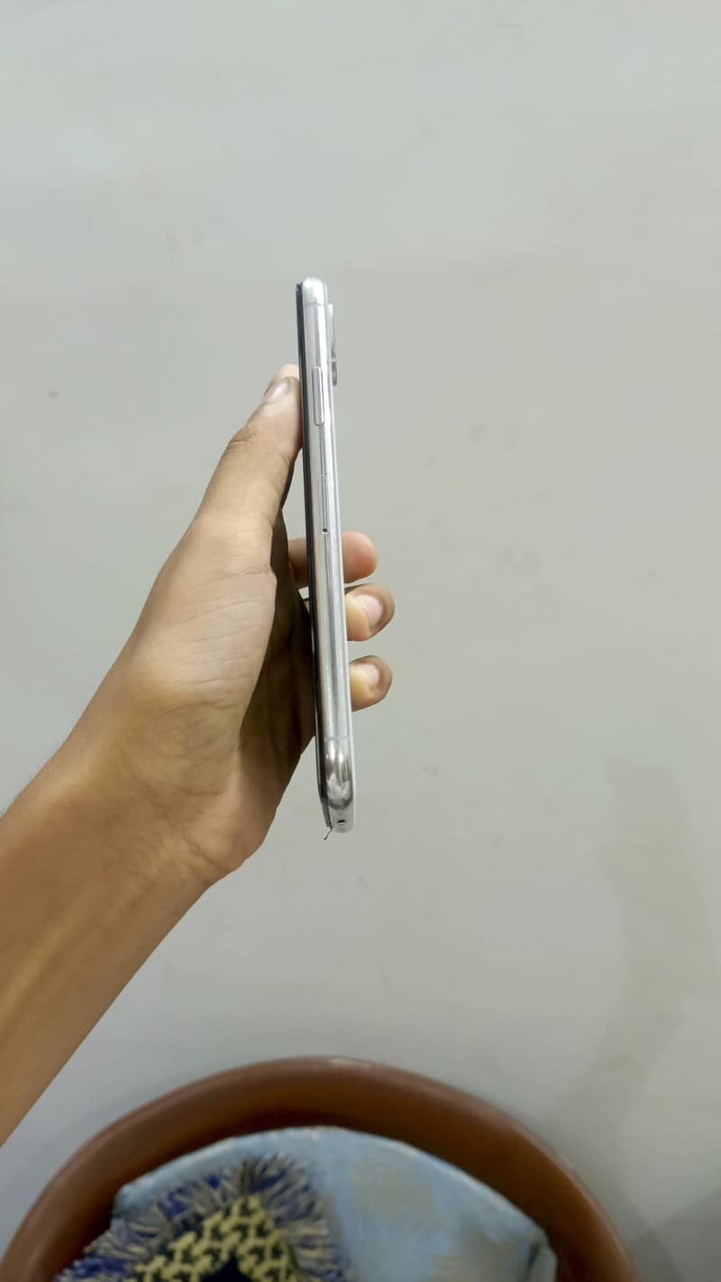 Apple iPhone X 1