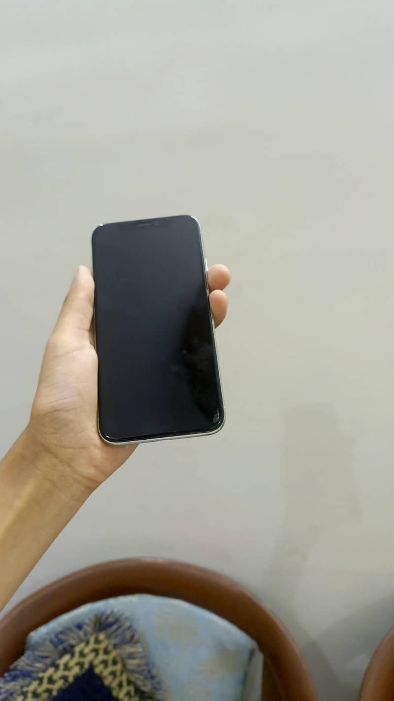 Apple iPhone X 2