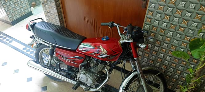 honda 125 Available good condition