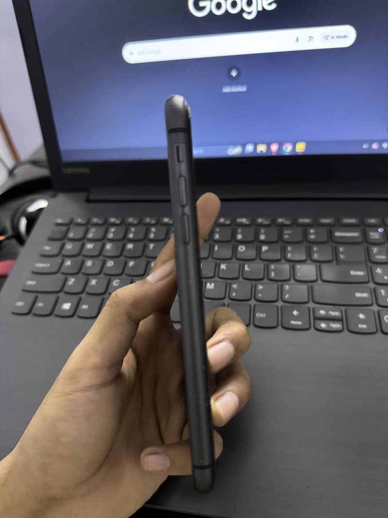 Apple iPhone 11 6