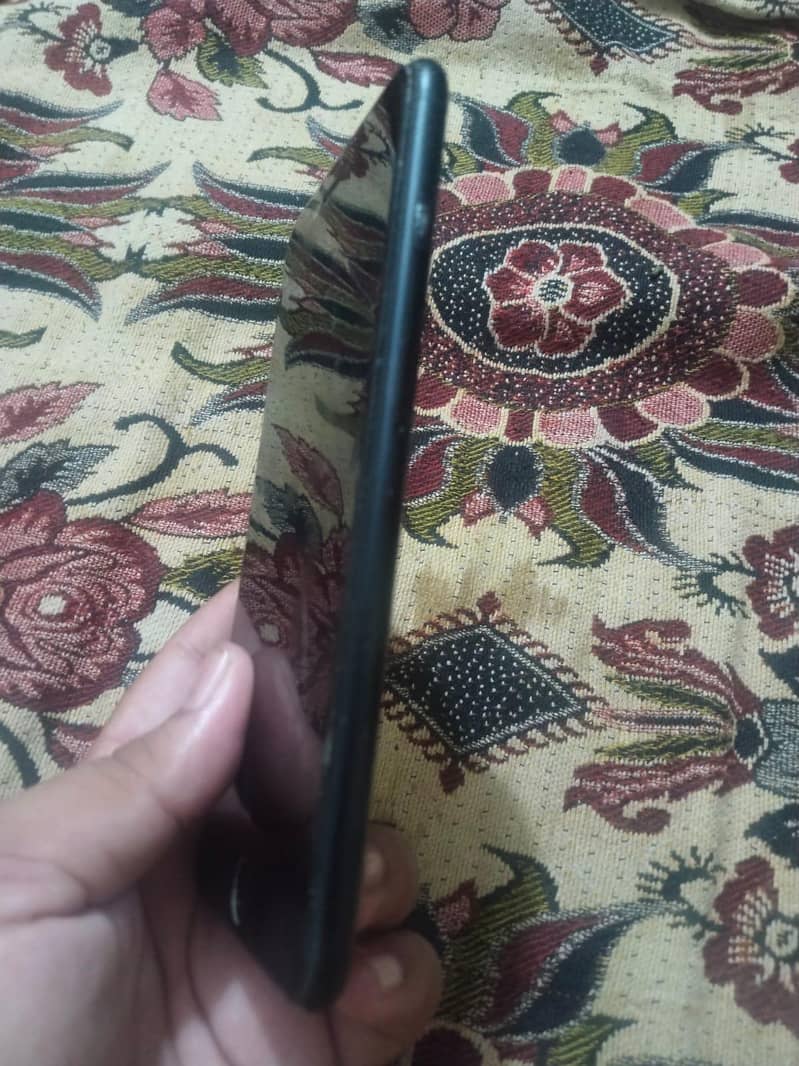 Apple iPhone 7 3