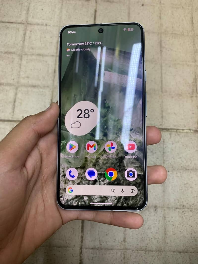 Google Pixel 8 2
