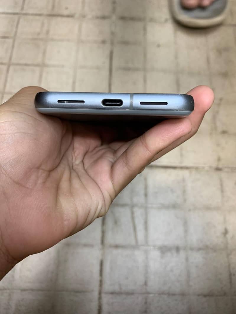 Google Pixel 8 3