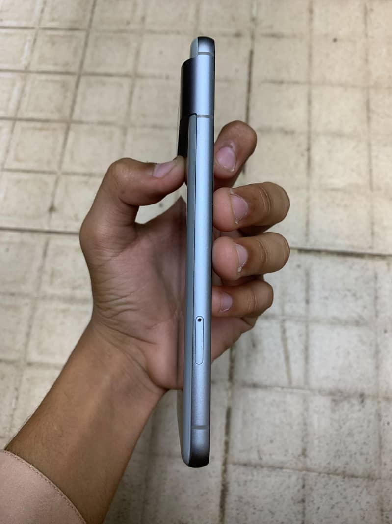 Google Pixel 8 6