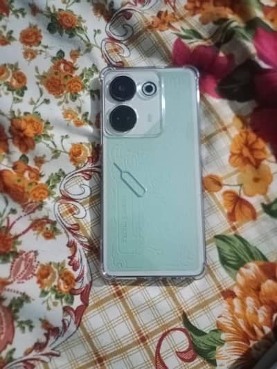Tecno CAMON 20