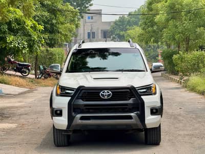 Toyota Hilux 2015