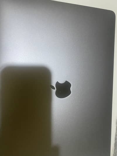 MACBOOK PRO 2017 13” TOUCHBAR EDITION (ONLY CAMERA FAULT)
