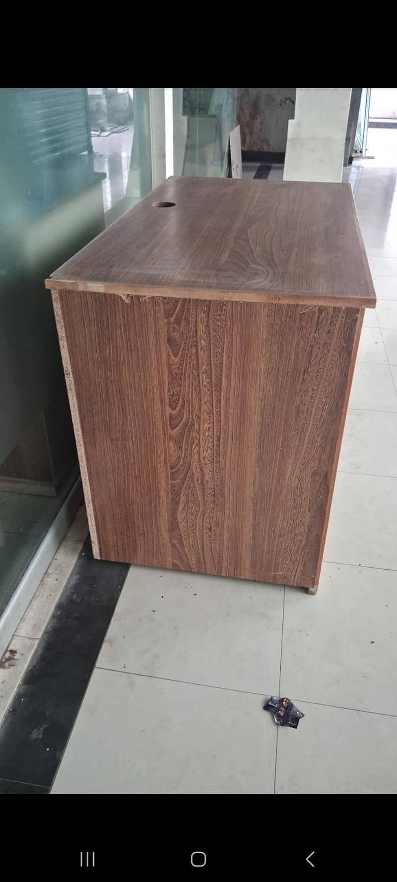 Computer table 0