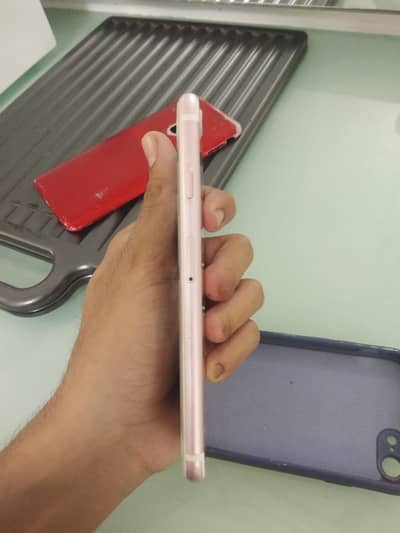 Apple iPhone 7