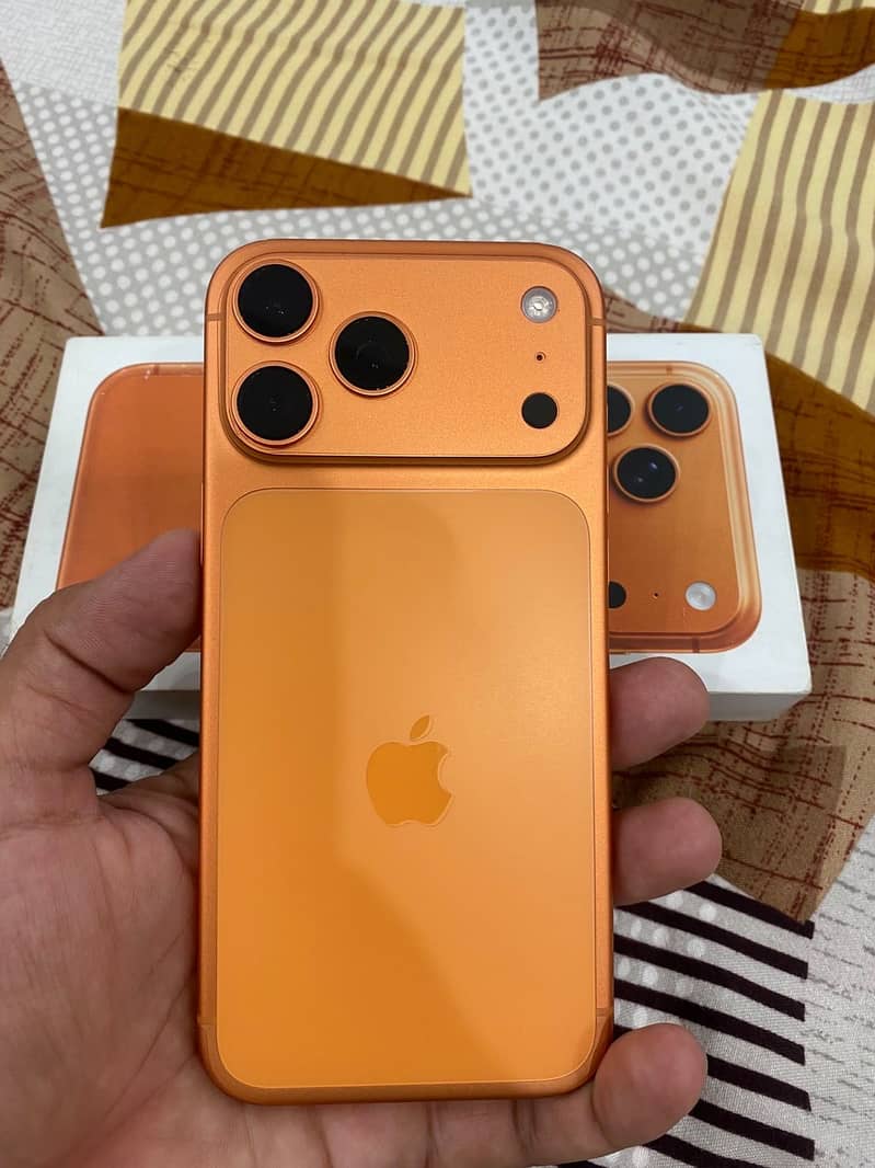 Apple iPhone 17 Pro Max 5
