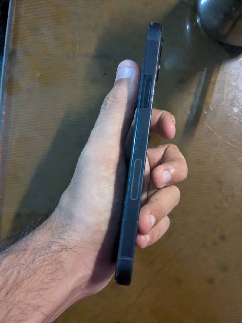 Iphone 12 3
