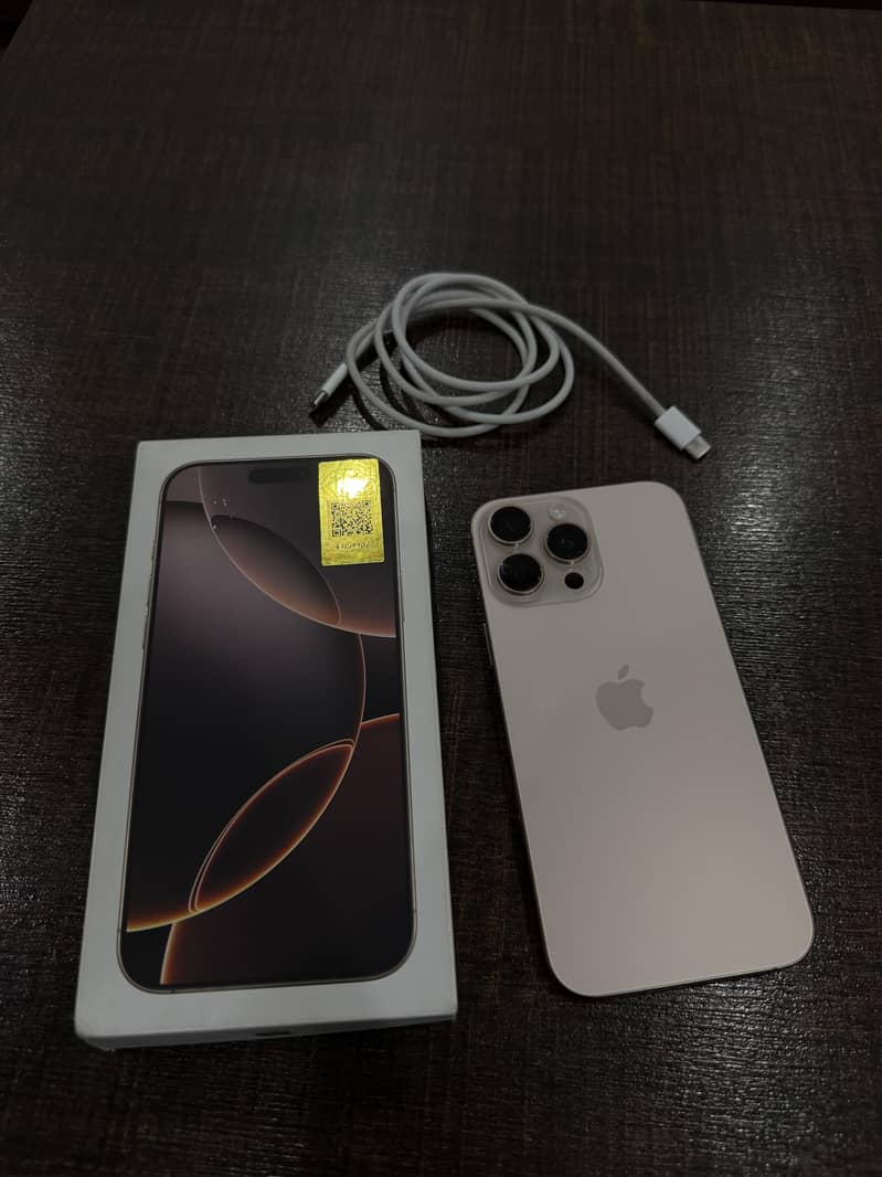 Apple iPhone 16 Pro Max 3