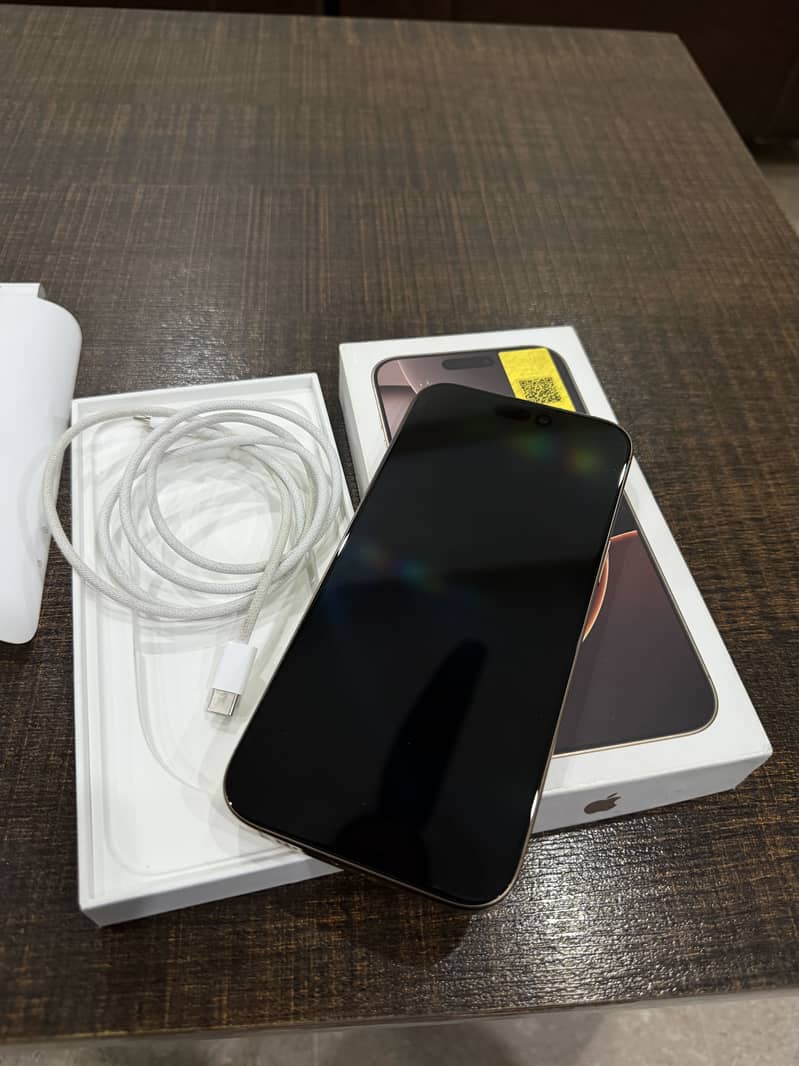 Apple iPhone 16 Pro Max 13