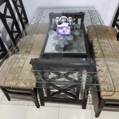 Six Seater Dine In Table