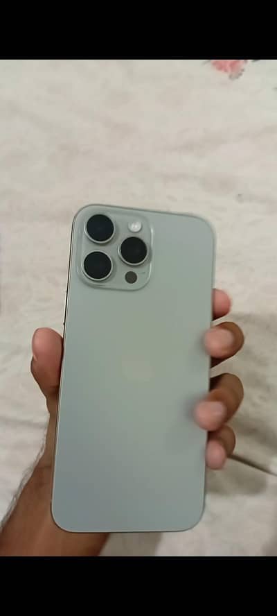 Apple iPhone 16 Pro Max