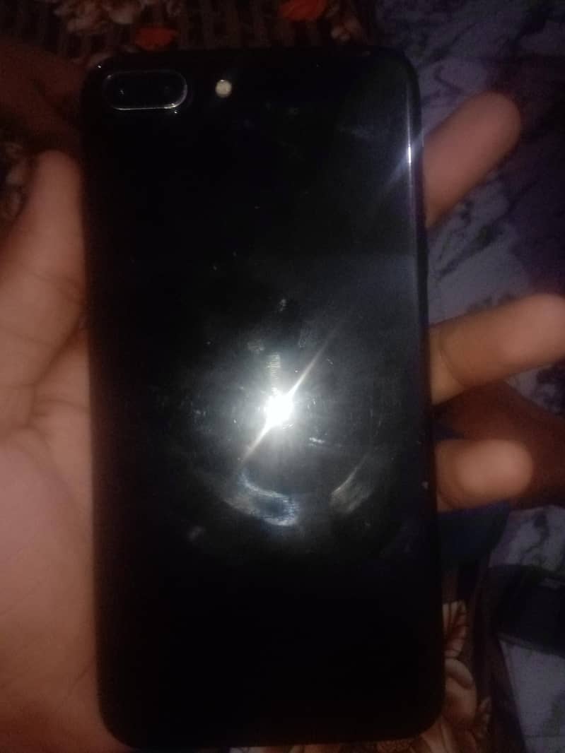 Apple iPhone 7 Plus 1