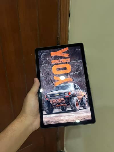 LG Ultra Tab (10.35") Charcoal Grey – Excellent Condition