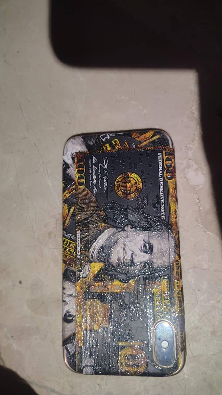 Apple iPhone X 6