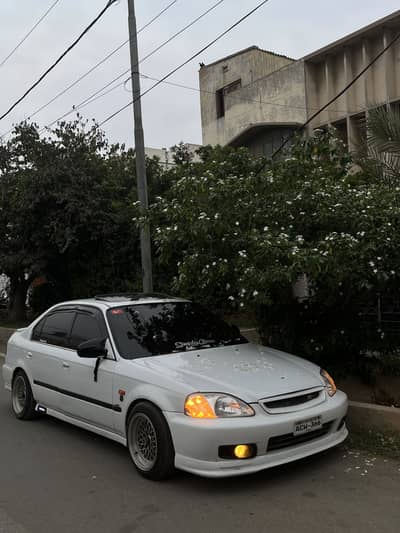 Honda Civic Oriel 2000